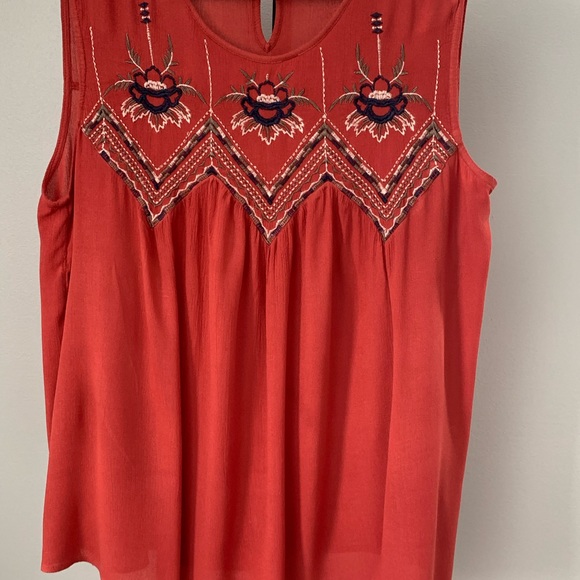 St. John’s Bay Embroidered Tank - Picture 4 of 16